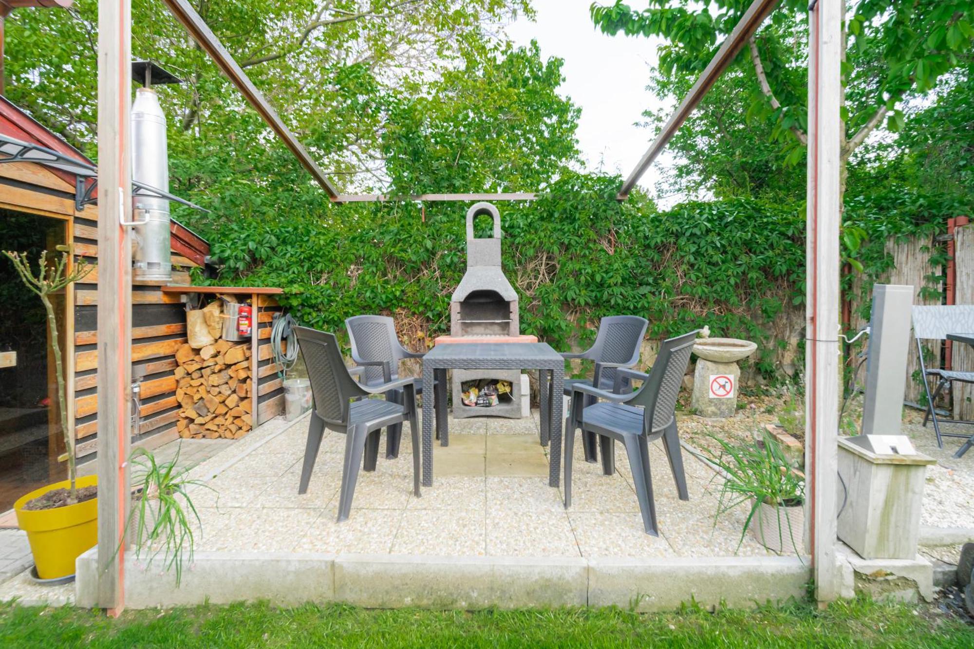 Villa B48 Gardenhouse - A Zoeldben Kenyelmesen Törökbálint Esterno foto